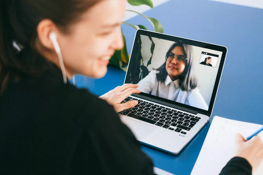 Aplikasi Video Call Acak Gratis